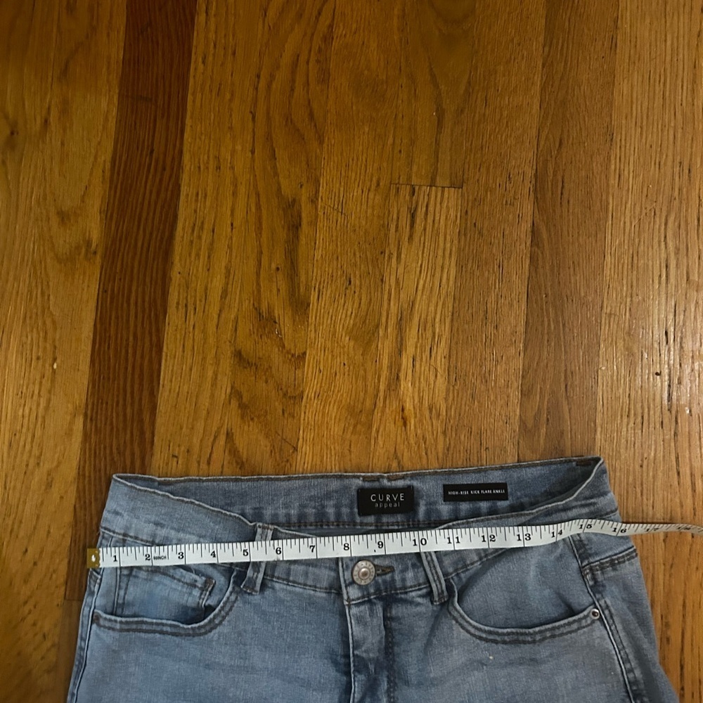 CURVE appeal High-Rise Kick Flare Jeans - Picture 10 of 10